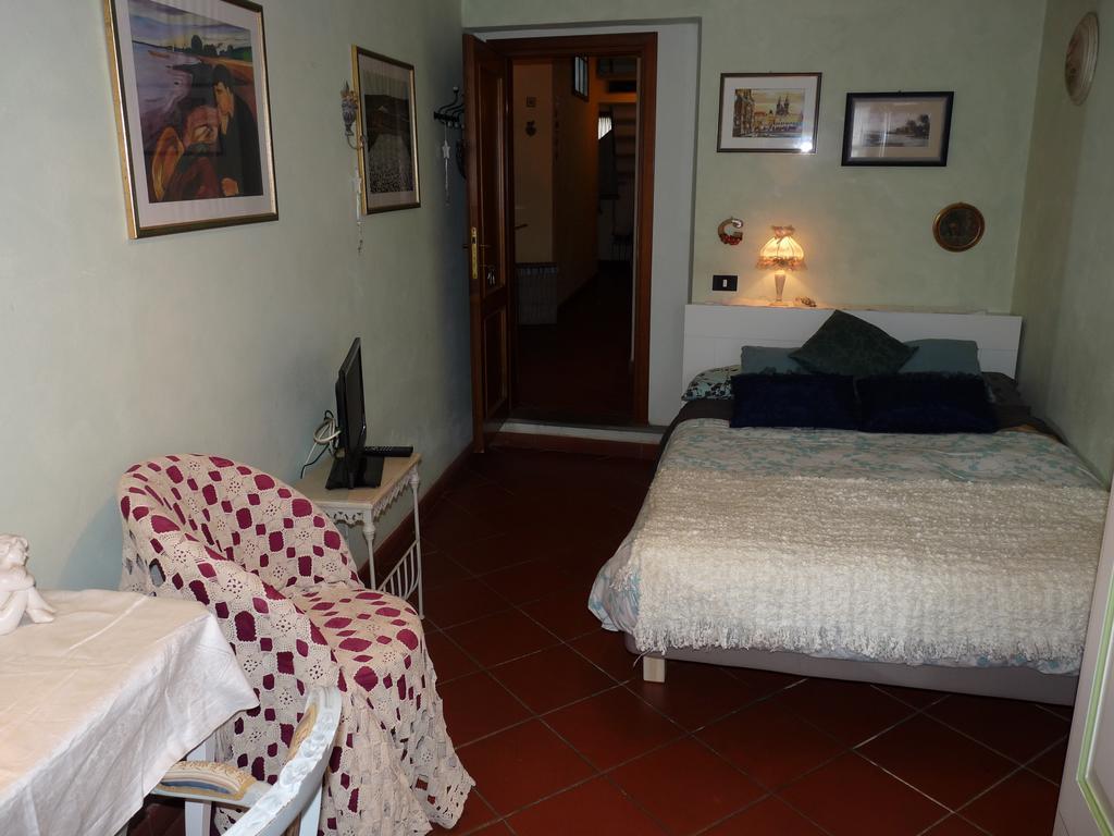 بيزا B&B A Casa Di Greta الغرفة الصورة